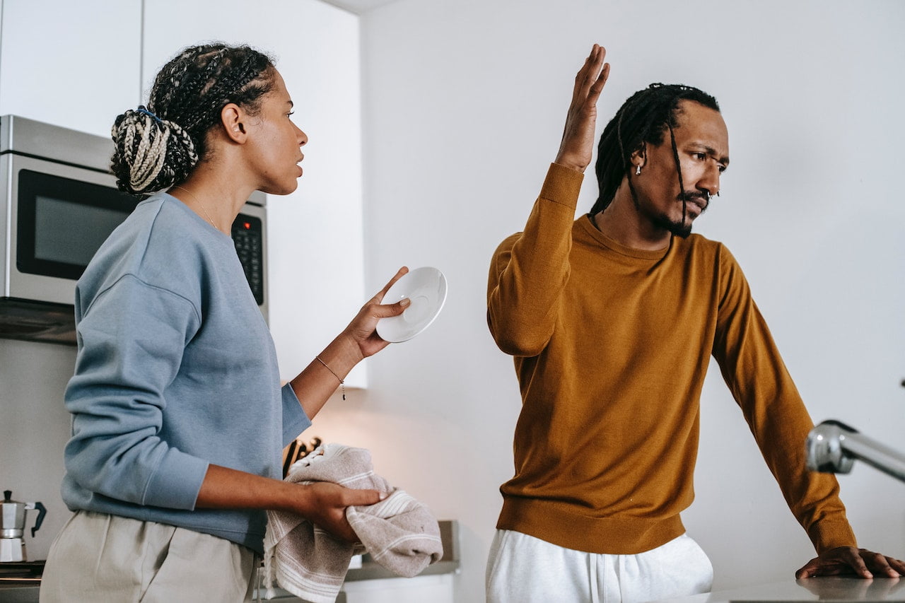pourquoi un homme fuit une femme qui lui plaît questions à poser