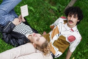les signes d'un amour naissant chez un homme