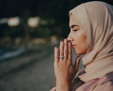 10 Invocations (Doua) après la prière